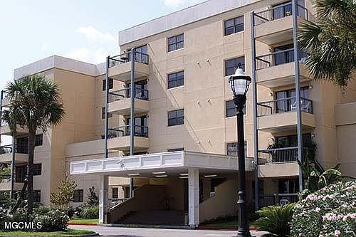 1st image of 1130 Beach Blvd