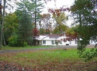 1108 Belaire Dr, East Stroudsburg, PA