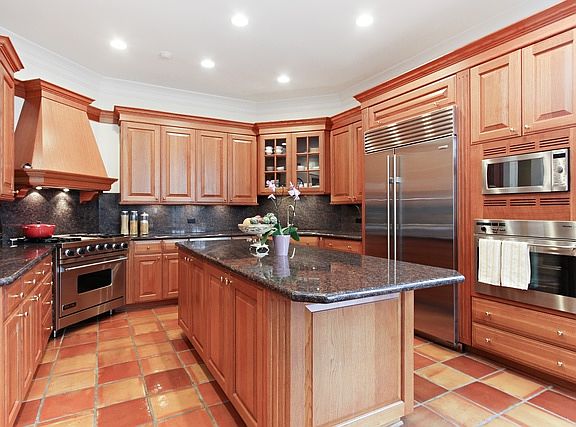 5th image of 1555 W Broadland Ln