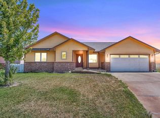 1436 Main St, Halstead, KS 67056