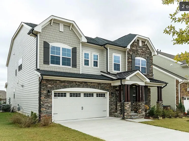 2105 Higley Dr — Photo 2