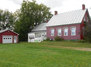 457 Fee Rd, Mooers, NY 12958