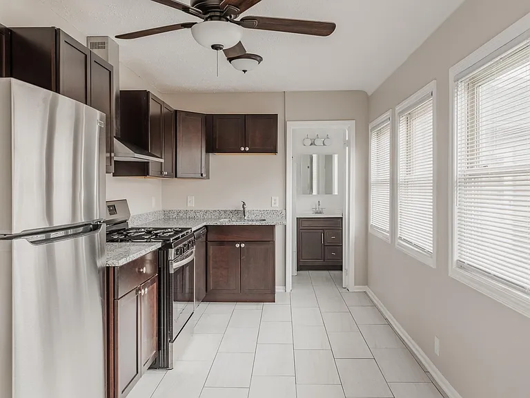 27 Gladwin Ave #27 — Photo 5