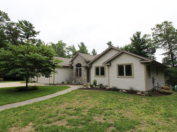 2nd image of 3918 Scenic Dr