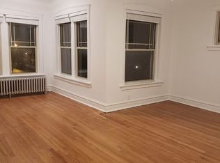 6150 N Greenview Ave APT 1, Chicago, IL 60660