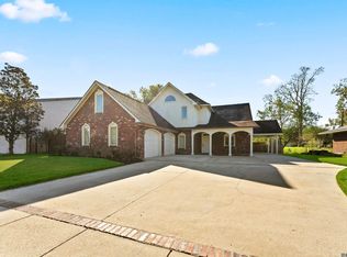 5026 S Chalet Ct, Baton Rouge, LA 70808