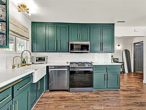 4th image of 330 N Colgate St