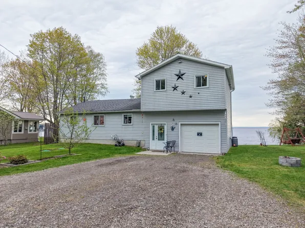 319 Jocko Point Rd, Nipissing 10, ON P1B 8G5