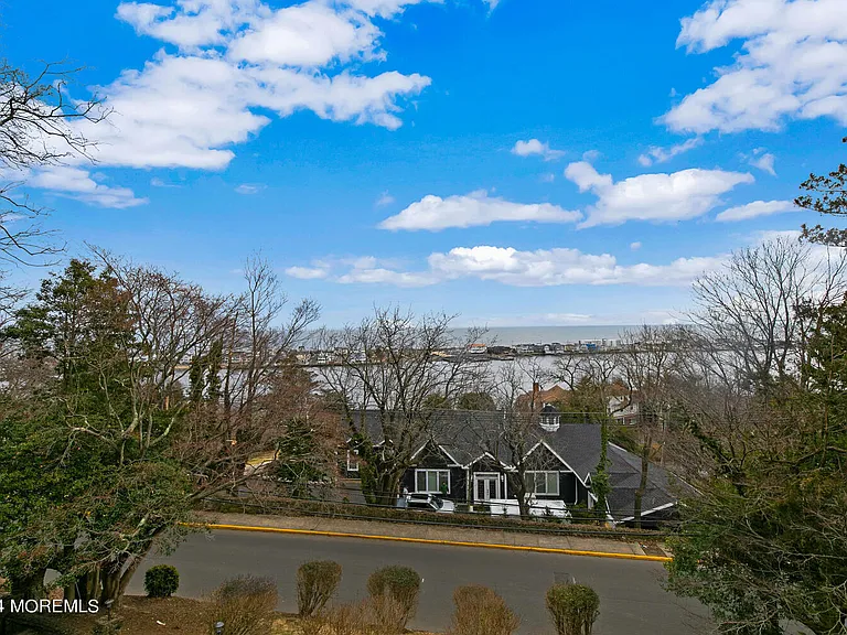 157 Portland Rd — Photo 43