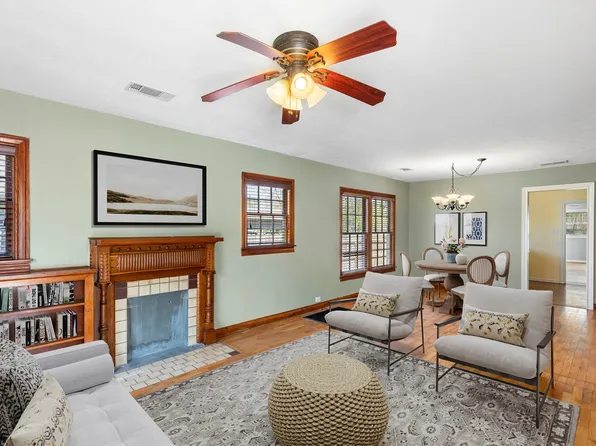 1005 S Walnut St, Sherman, TX 75090