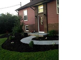 8971 Clipnock Rd, Stafford, NY 14143