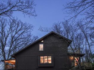 5225 Arrowwood Dr, Cross Lanes, WV 25313