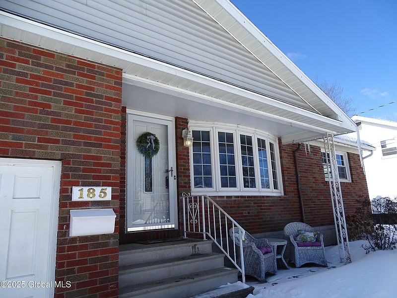 3rd image of 185 E Palmer Avenue