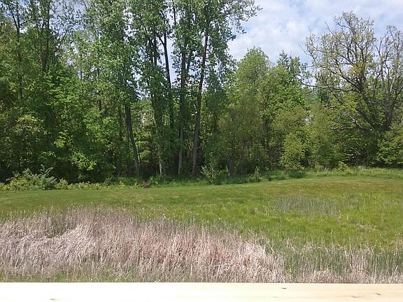 3rd image of 1029 Oxford Dr N