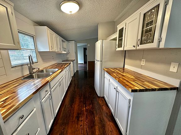 3rd image of 34 Havenwood Dr