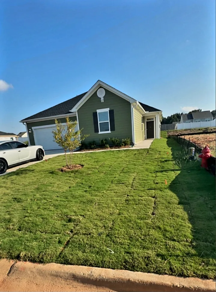 4 bed, 1848 sqft, $2,500 — Photo 1