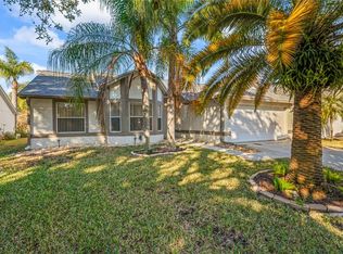 1008 Tradewinds Dr, Tarpon Springs, FL 34689