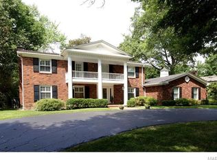 2829 Stonington Pl, Saint Louis, MO 63131