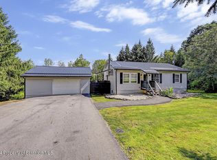 104 Bowens Rd, Moscow, PA 18444