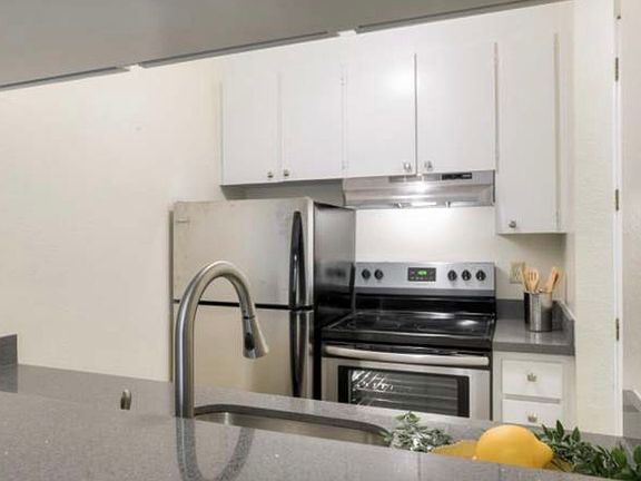 5th image of 8311 Shelter Creek Ln