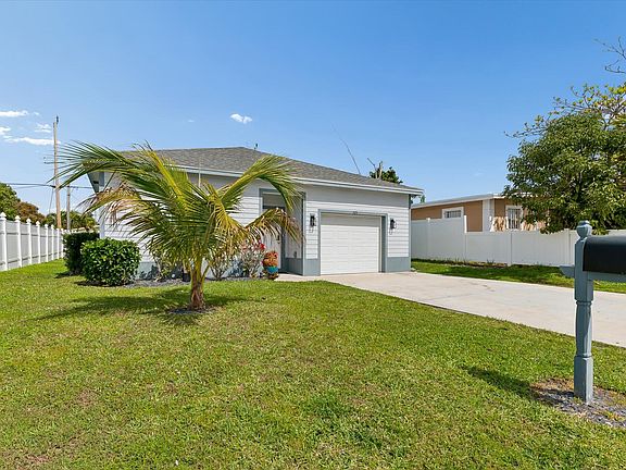 3rd image of 525 NW 12th Avenue
