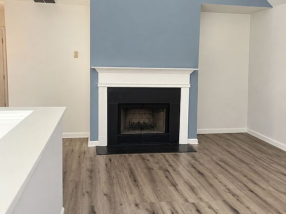3rd image of 11812 Registry Blvd