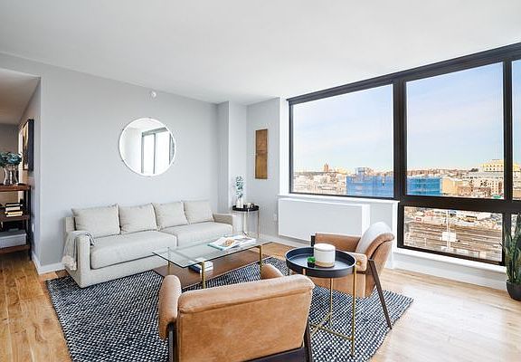 3rd image of 14736 94th Ave APT 3P