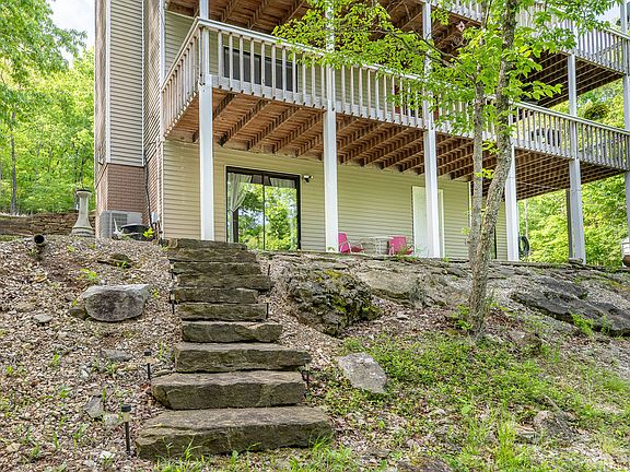 2nd image of 21995 Indian Bluff Rd