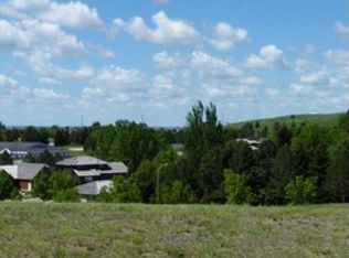3218 Aspen Ln, Bismarck, ND 58503