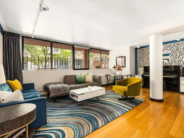 88 Jane St APT 1W, New York, NY 10014