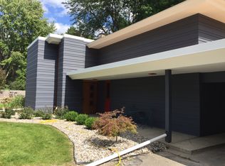 3300 Applewood Rd, Midland, MI 48640