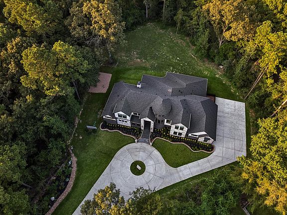 2nd image of 19314 Chateau Ridge Ct