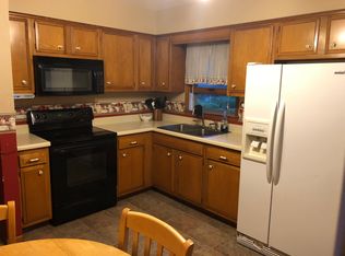 1604 Ohio Ave, Charles City, IA 50616