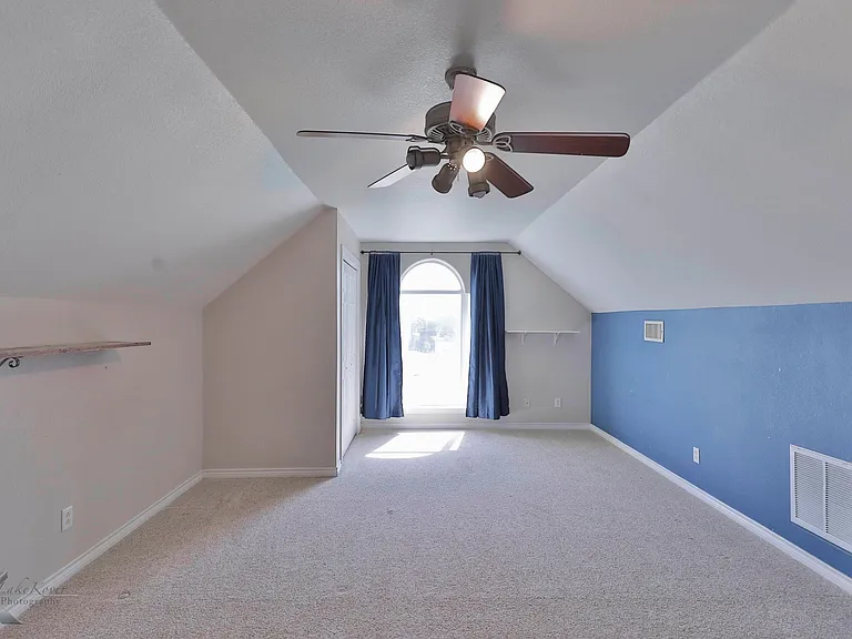342 Pilgrim Rd — Photo 25