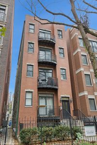 1520 N Hudson Ave APT 4, Chicago, IL, 60610