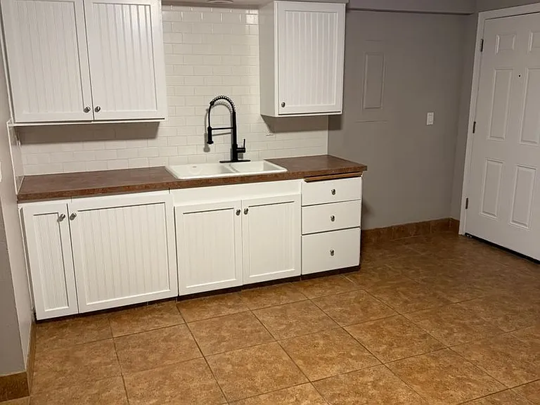 Small Peaceful Property on Acreage — Photo 14