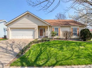 531 Chapel Cross Dr, Florissant, MO 63031