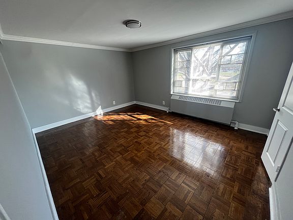 4th image of 195-30 Peck Ave #H