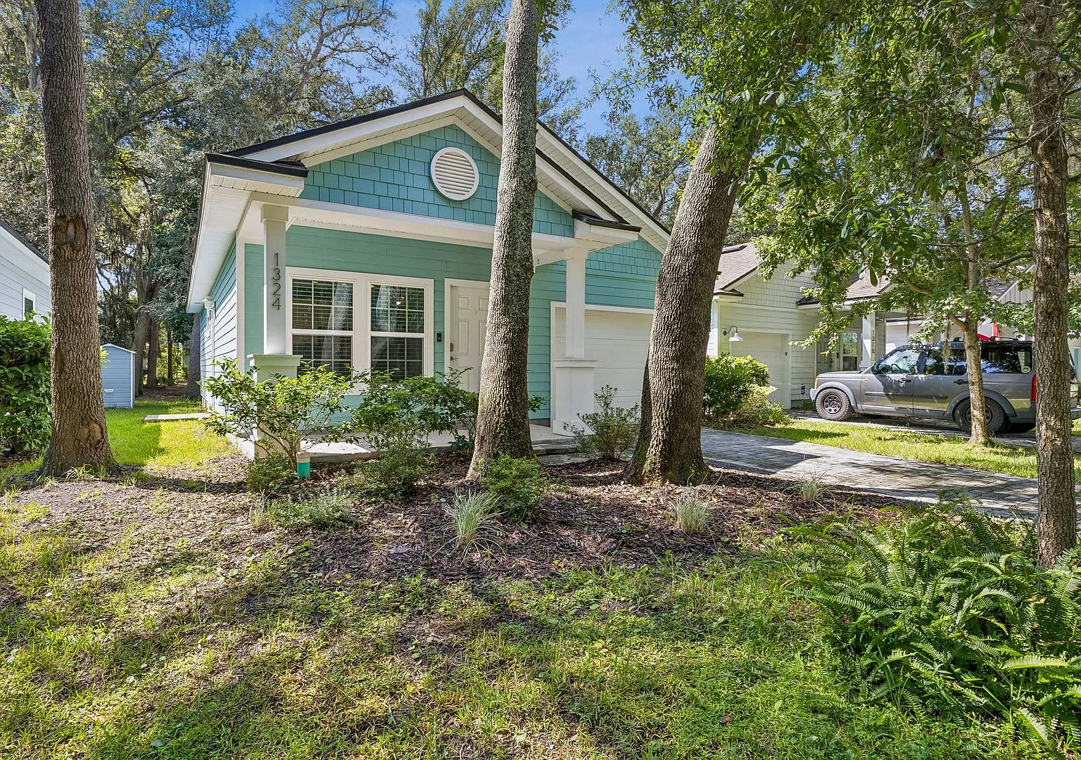 Island Cottage — Photo 4