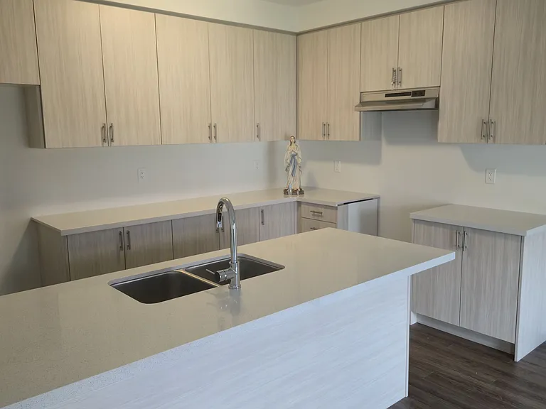 45 Pembrook St #UPPER — Photo 4