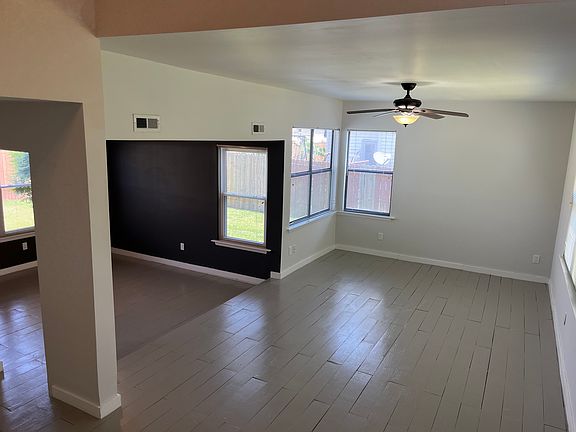 3rd image of 1453 Lake Christopher Dr