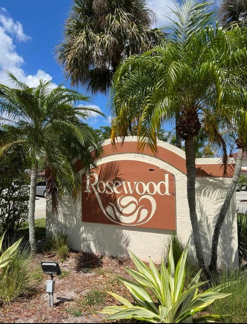 3 bed, 2.0 bath, 980 sqft, $2,550 — Photo 1
