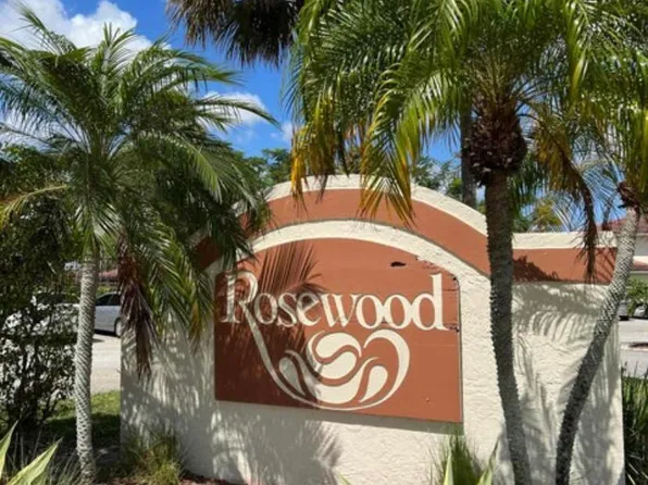 9903 Three Lakes Cir, Boca Raton, FL