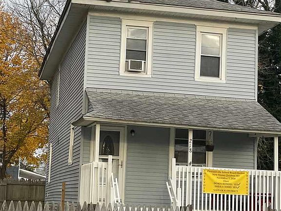 3rd image of 218 Shadeland Ave