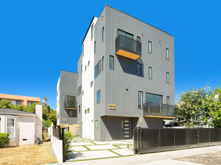 111 N Orlando Ave #1/2 — Photo 35
