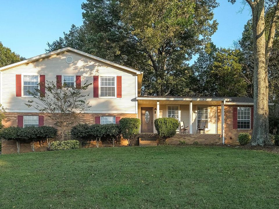 1st image of 329 Clearlake Dr W
