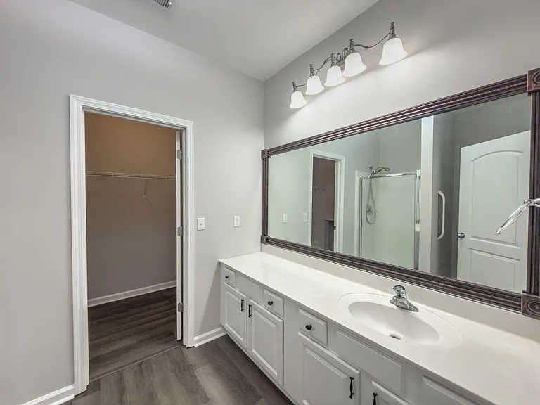 251 Grand Oaks Dr — Photo 14