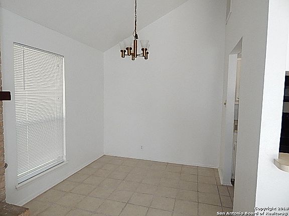 4th image of 14214 Indian Woods