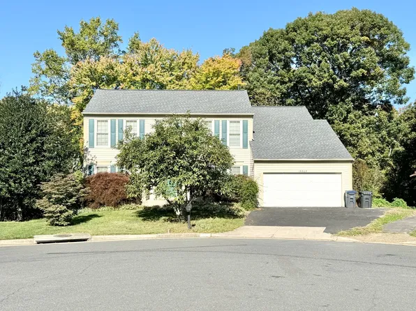 13202 Mountain Ash Ct, Woodbridge, VA 22192