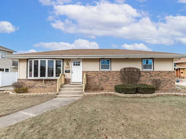 1647 Heather Dr, Munster, IN 46321